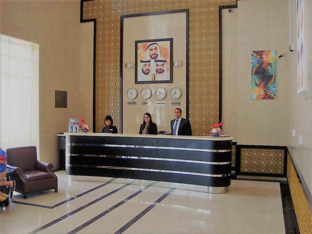 Paragon Hotel Абу Даби Екстериор снимка